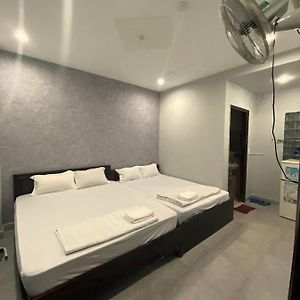 Standard Queen Room Two Queen Beds